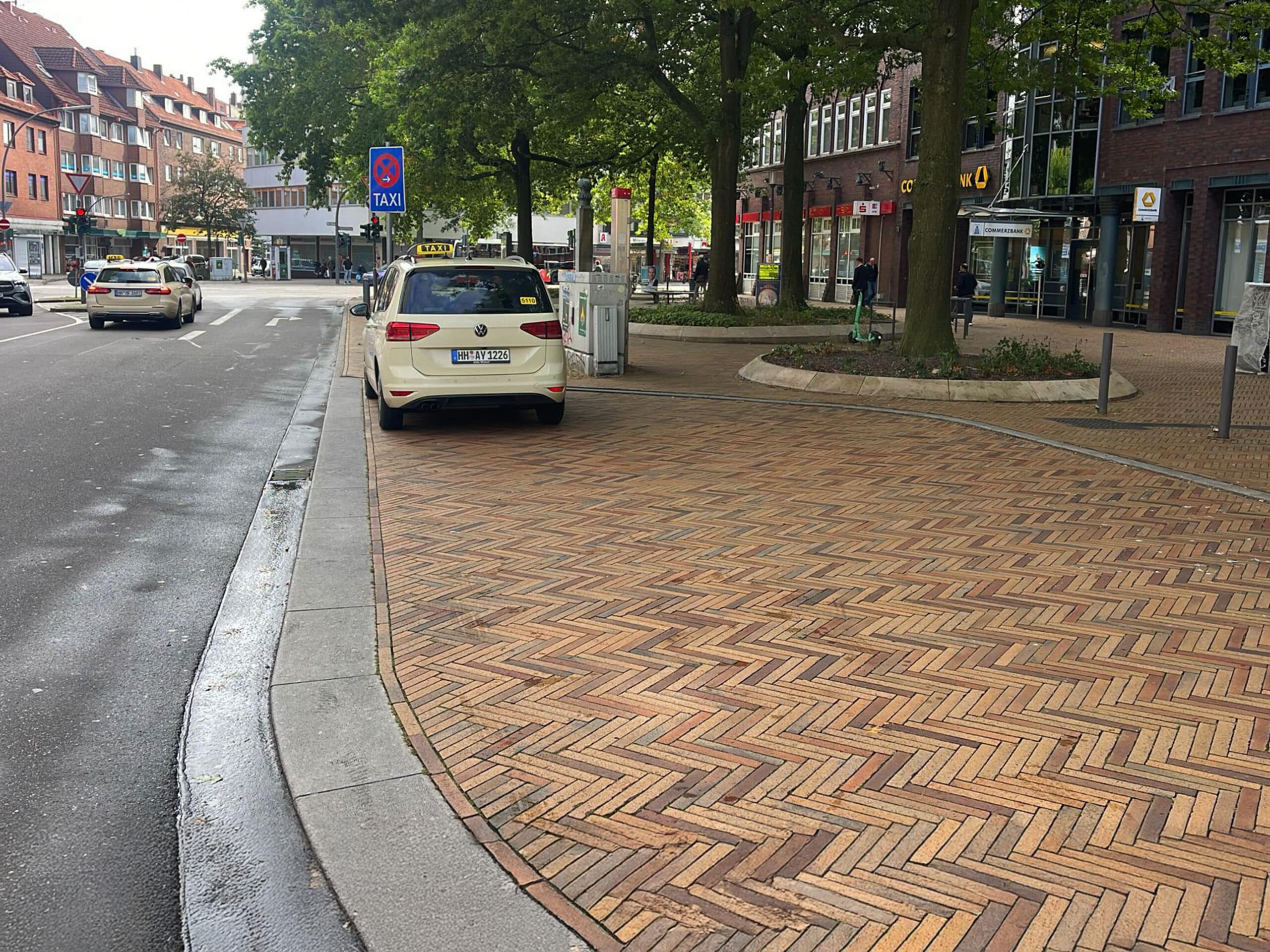 Taxistand-Hamburg-Harburg-Sand